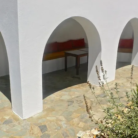 G - Kamari Village *