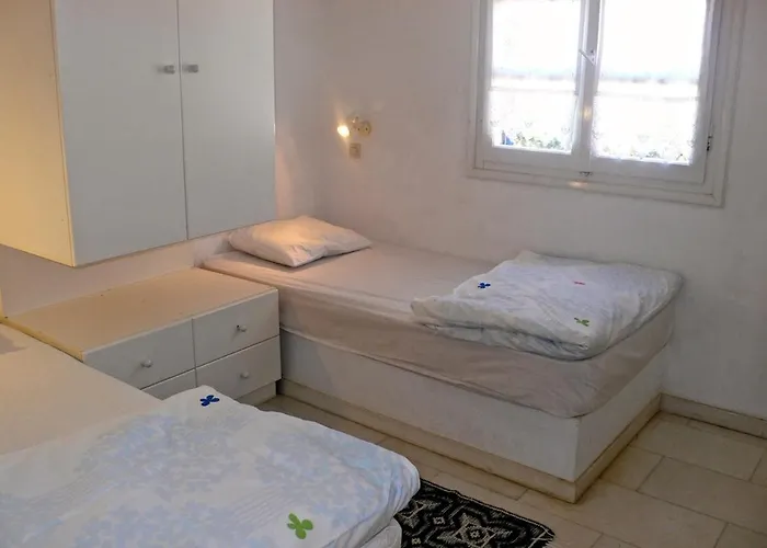 G - Kamari Village * Kastrákion